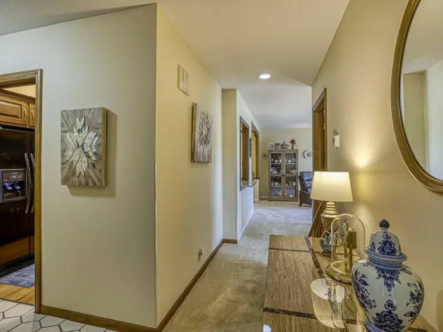 $249,900 | 8621 Basswood Road, Unit 33, Eden Prairie, MN 55344