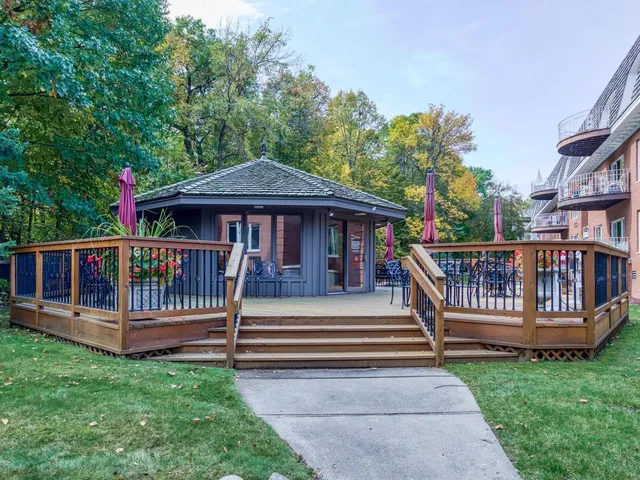 $249,900 | 8621 Basswood Road, Unit 33, Eden Prairie, MN 55344