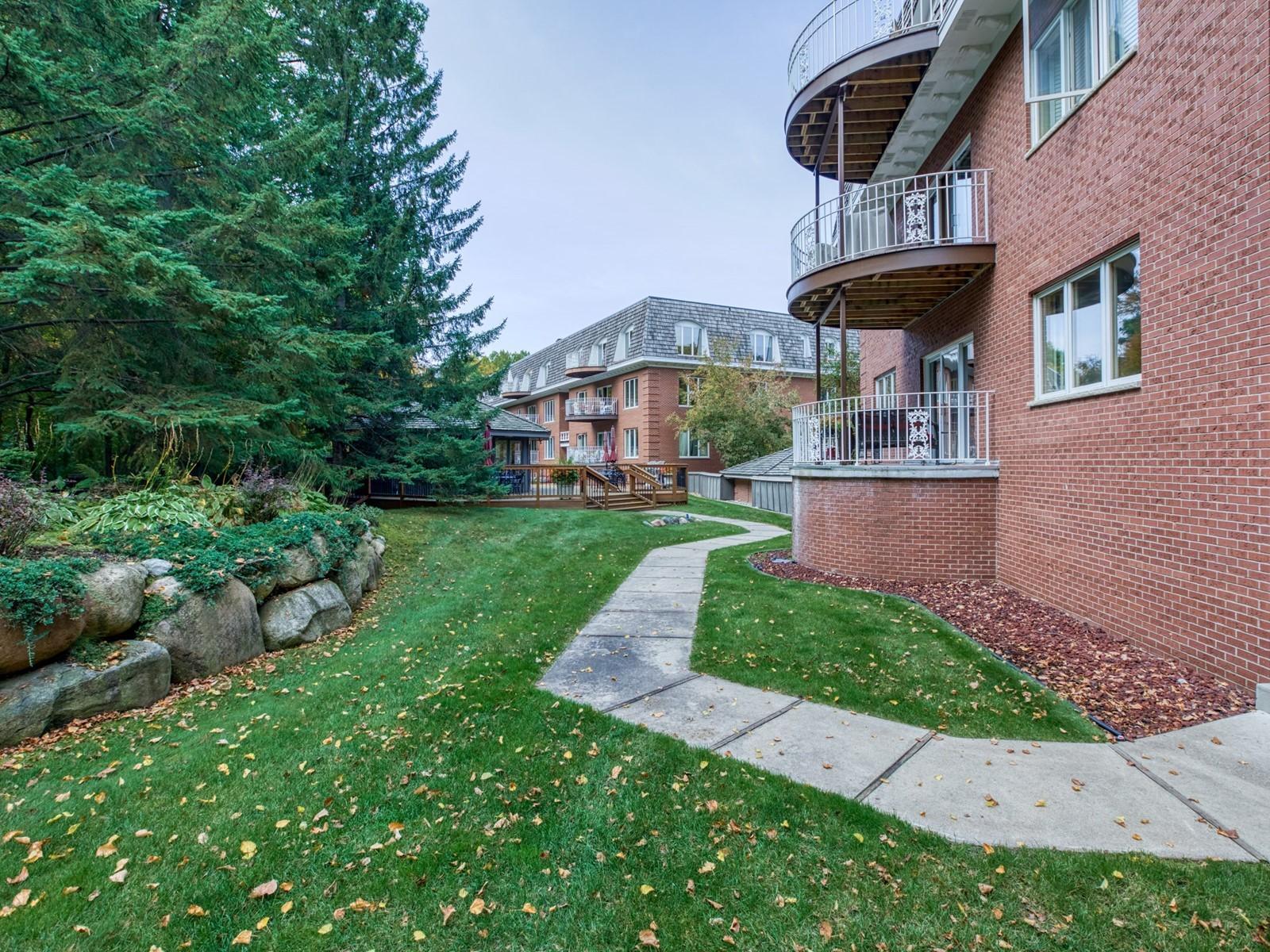 8621 Basswood Road, Unit 33 Eden Prairie, MN 55344 - Photo 30 of 41