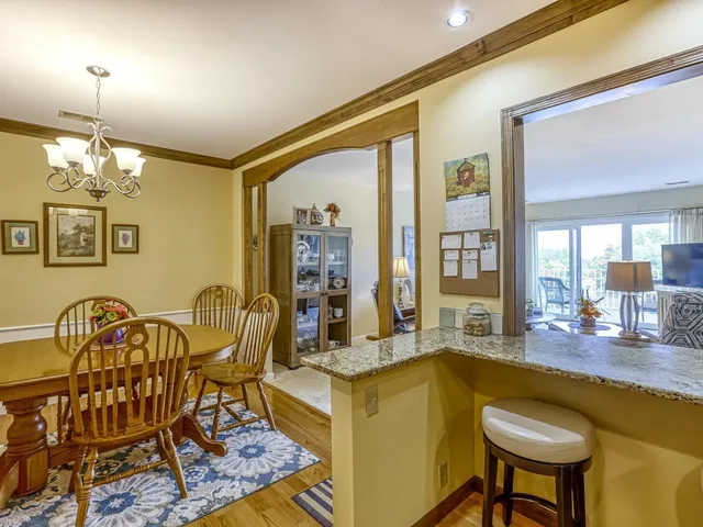 $249,900 | 8621 Basswood Road, Unit 33, Eden Prairie, MN 55344