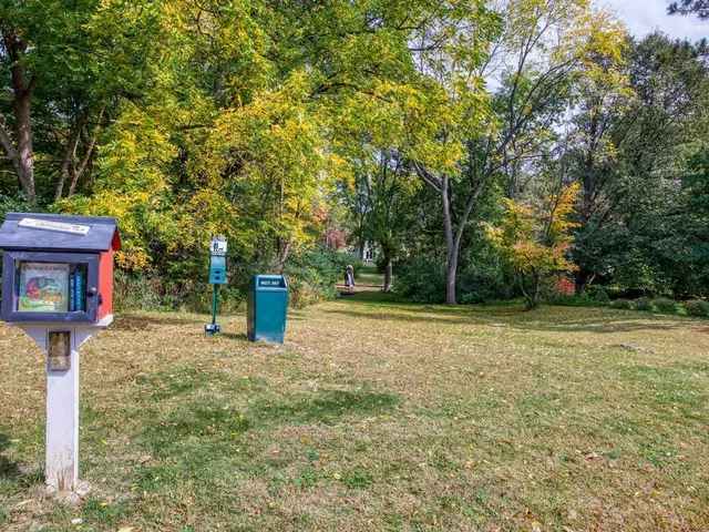 $249,900 | 8621 Basswood Road, Unit 33, Eden Prairie, MN 55344