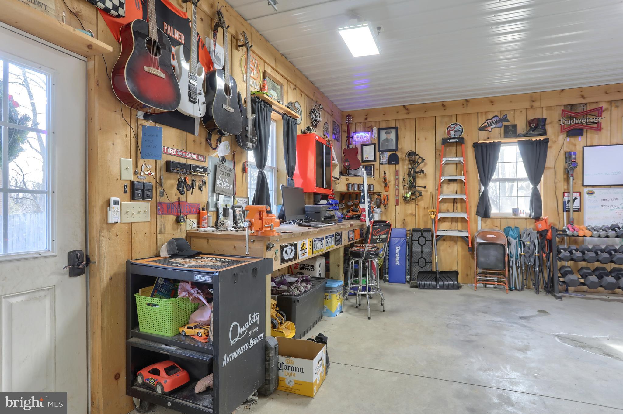 3032 Tunnel Hill Road Lebanon, PA 17046 - Photo 34 of 52 a view of path along with retail shop