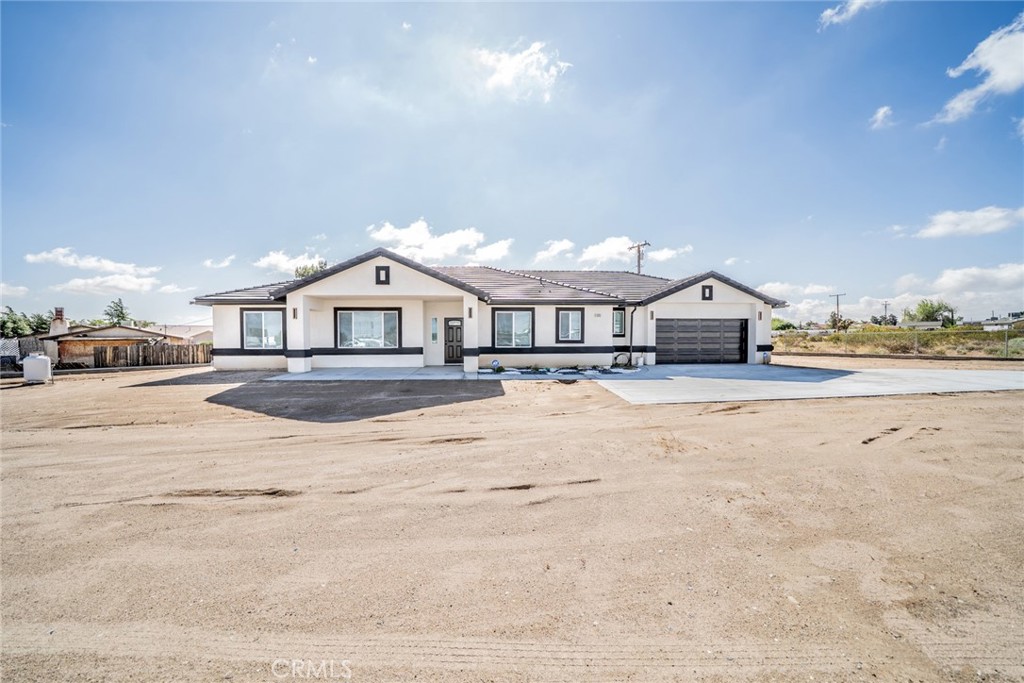 11515 Mariposa Road Hesperia, CA 92345 - Photo 1 of 33