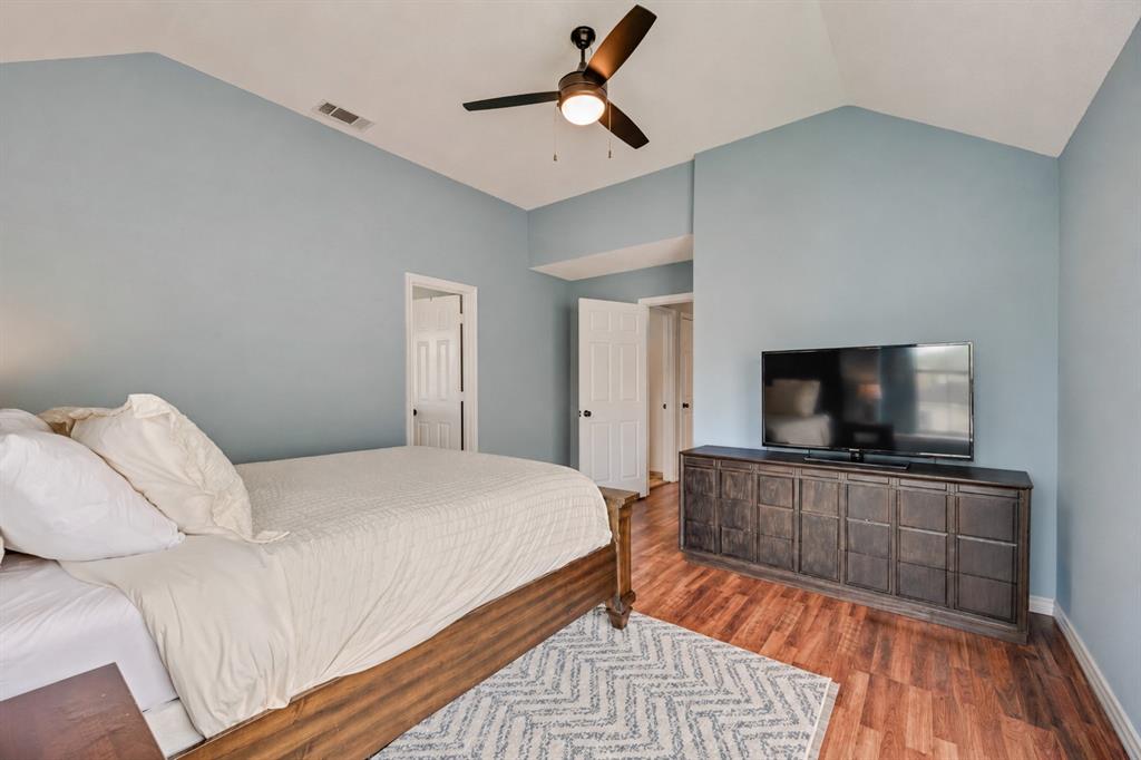 819 Canal Street Irving, TX 75063 - Photo 17 of 32
