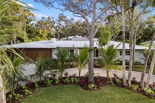 $2,190,000 | 3705 Tangier Terrace, Sarasota, FL 34239