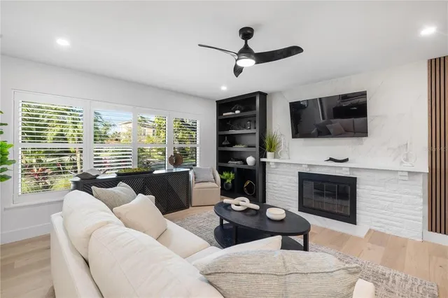 $2,190,000 | 3705 Tangier Terrace, Sarasota, FL 34239
