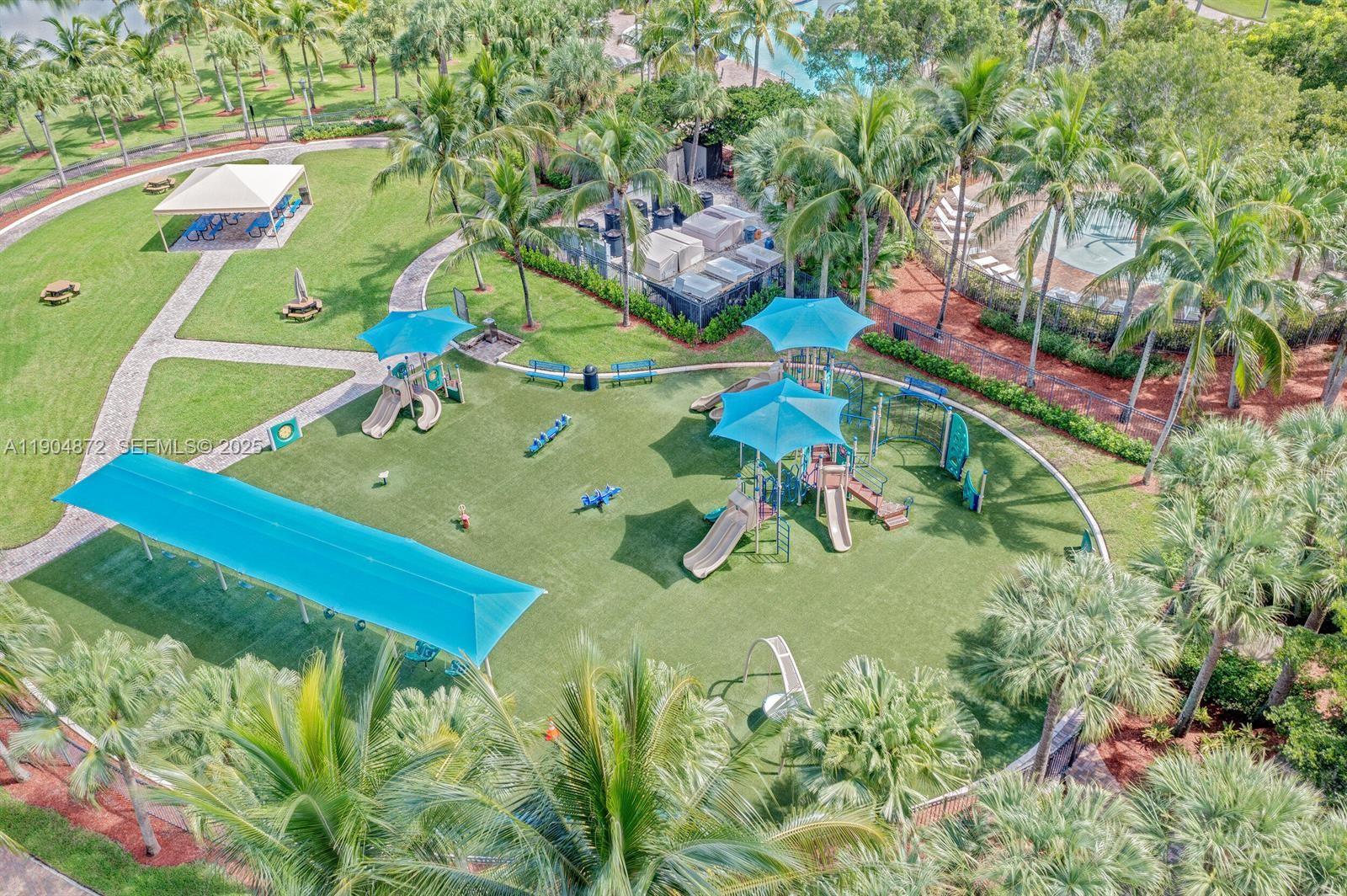 9042 Dupont Place Wellington, FL 33414 - Photo 32 of 43