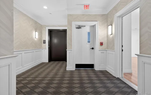 $1,150,000 | 31201 Spruce Pond Circle, Plainview, NY 11803