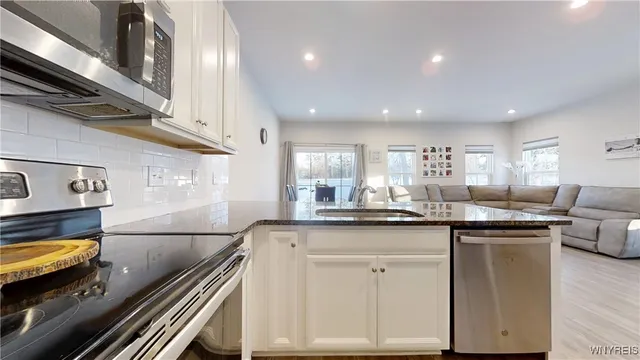 $299,000 | 3581 Big Tree Road, Unit 14, Hamburg, NY 14075