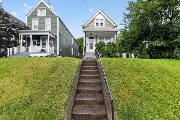 $194,900 | 1825 Elm Avenue, Norwood, OH 45212