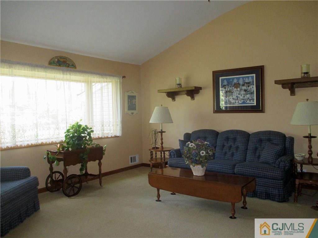 4 Moline Road East Brunswick, NJ 08816 - Photo 5 of 25 Gallery Image 5