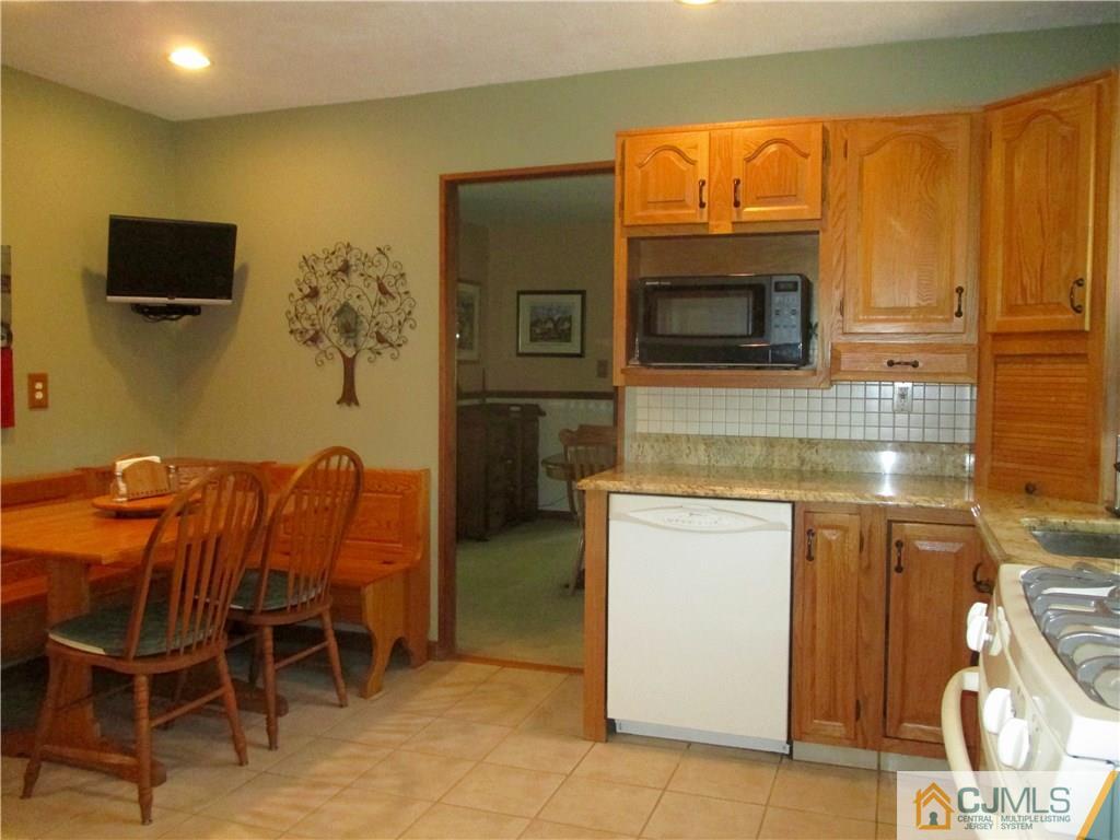 4 Moline Road East Brunswick, NJ 08816 - Photo 9 of 25 Gallery Image 9