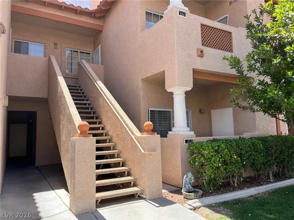 $1,800 | 2925 Wigwam Parkway, Unit 311, Henderson, NV 89074