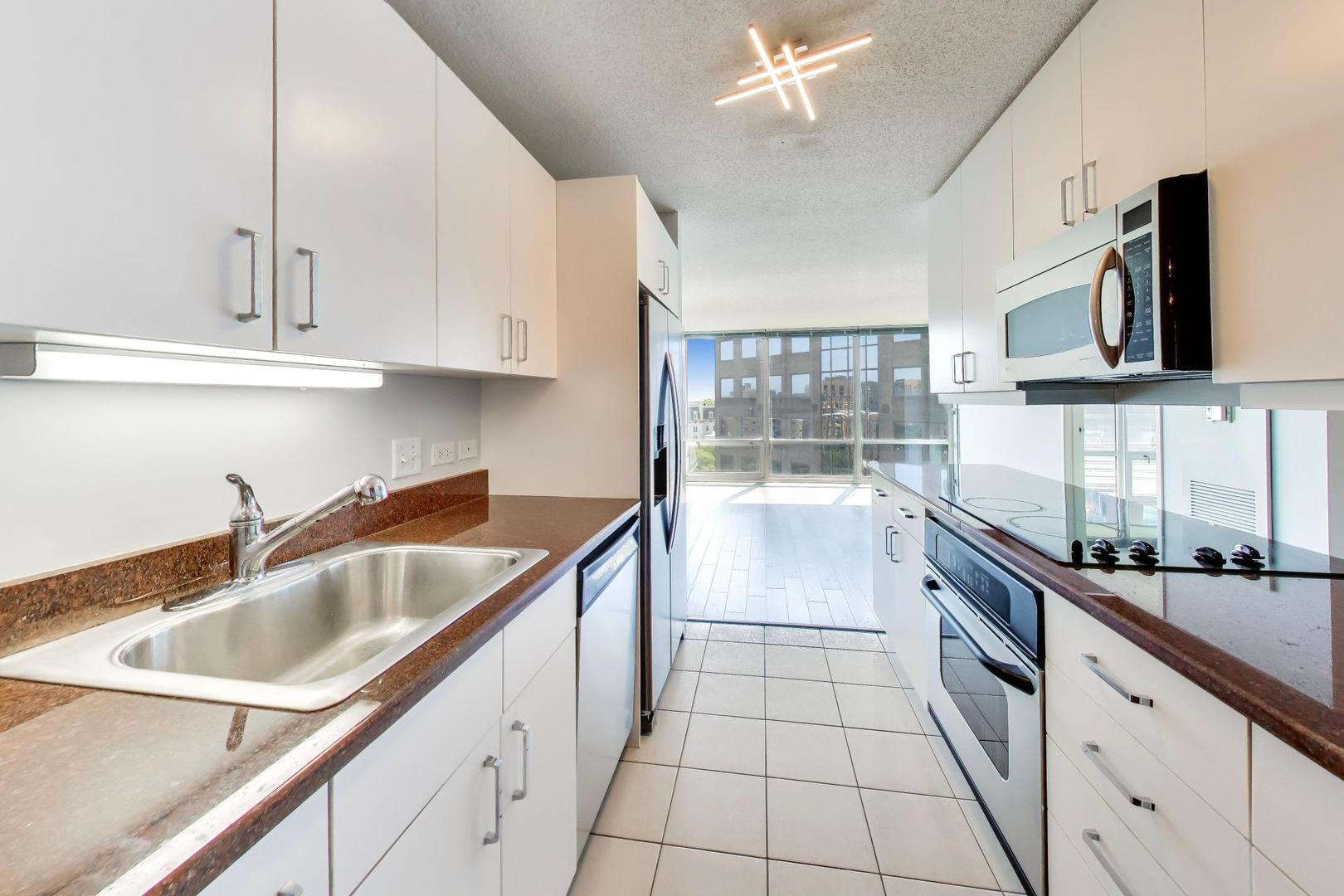 800 Elgin Road, Unit 913 Evanston, IL 60201 - Photo 26 of 61