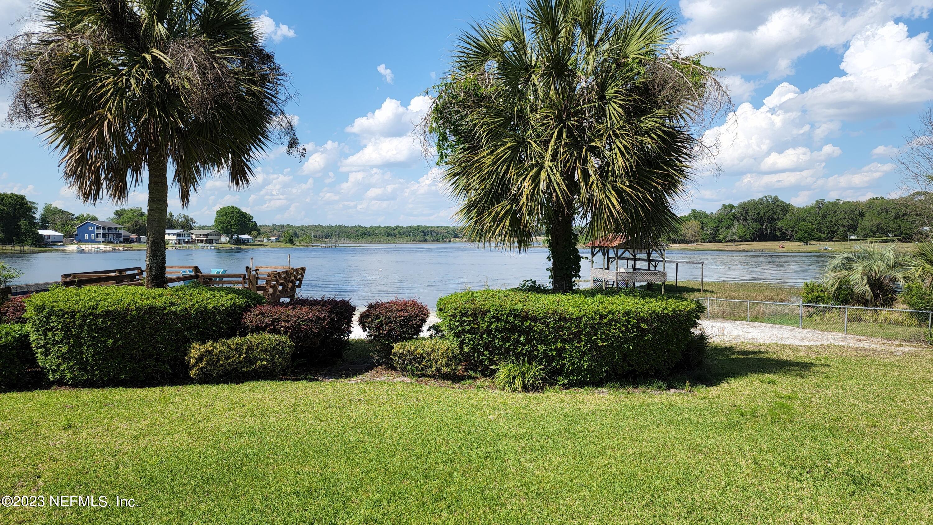 116 Cowpen Lake Point Road Hawthorne, FL 32640 - Photo 3 of 28 20230404_152709