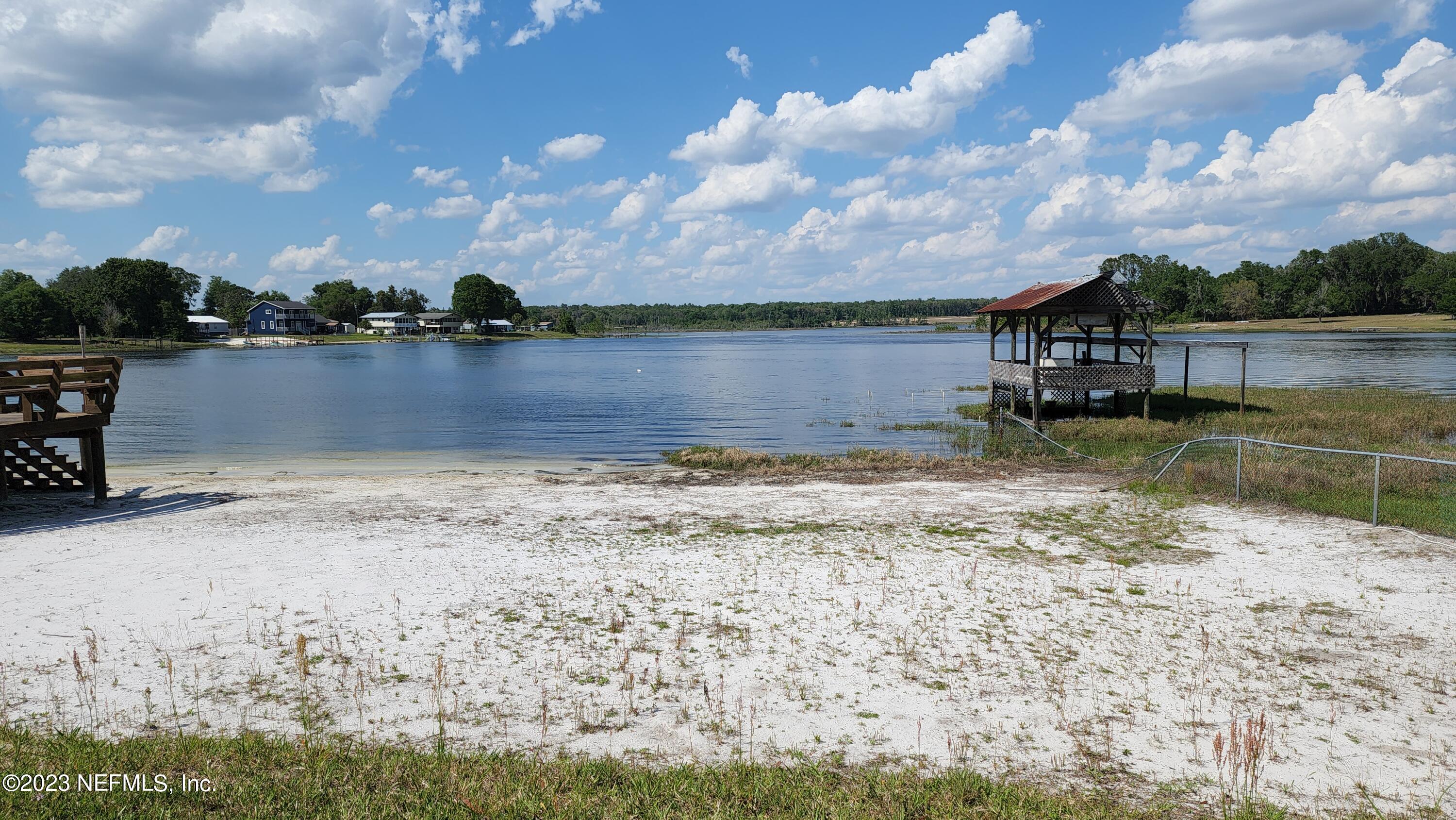116 Cowpen Lake Point Road Hawthorne, FL 32640 - Photo 4 of 28 20230404_152725