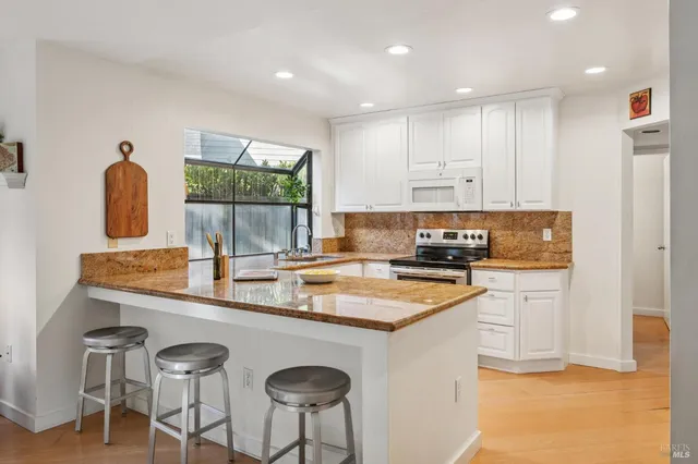 $1,499,000 | 5 Creekside Drive, San Rafael, CA 94903