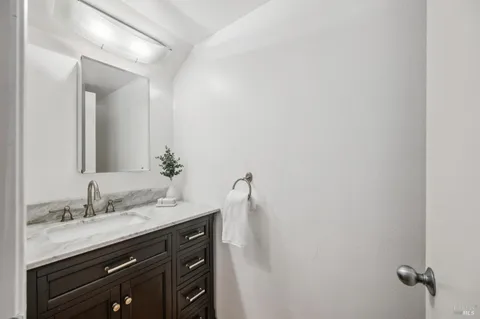 $1,499,000 | 5 Creekside Drive, San Rafael, CA 94903