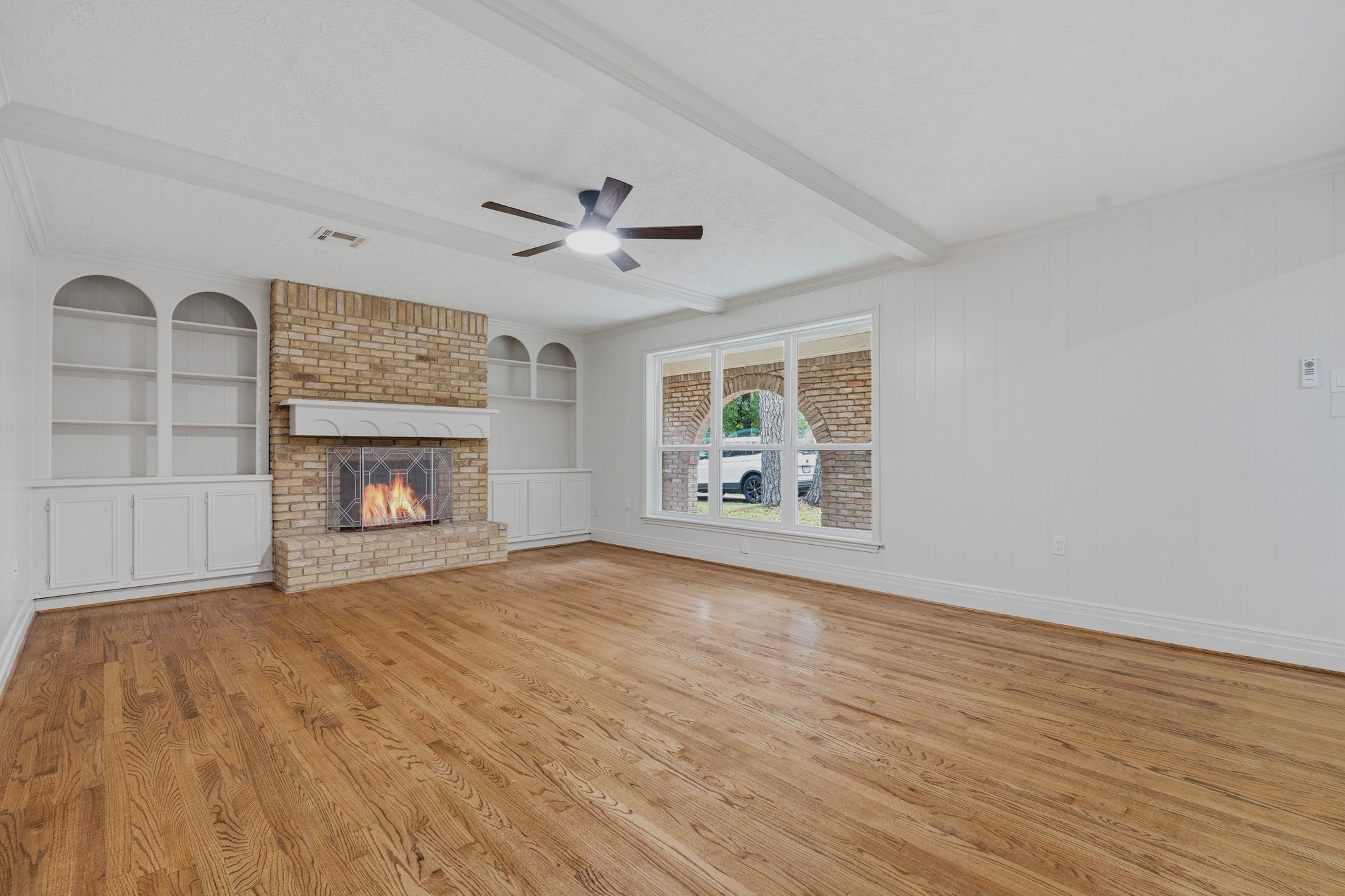 8122 Oak Moss Drive Spring, TX 77379 - Photo 6 of 36 Living Room