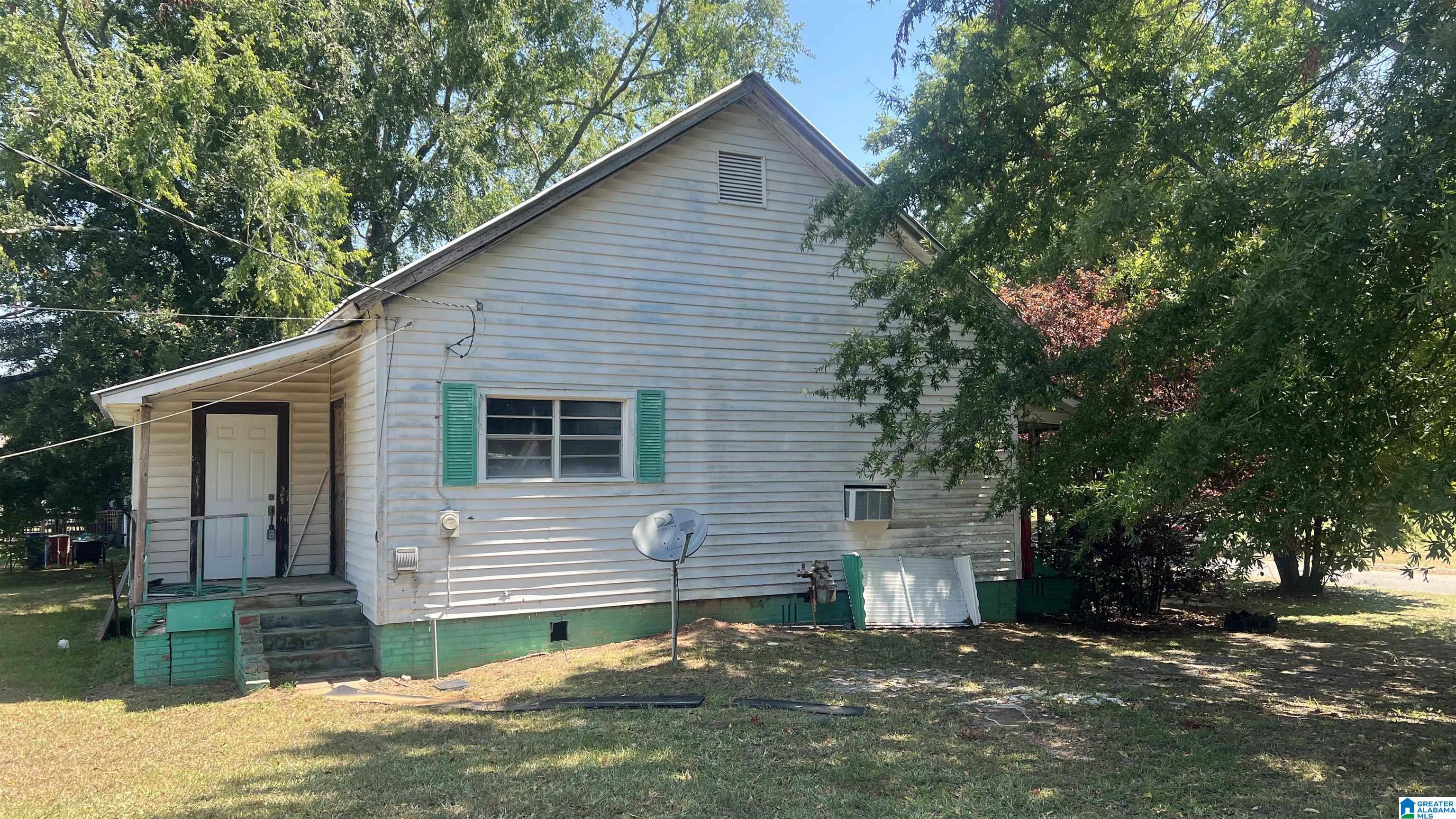 16 Back Street Sylacauga, AL 35150 - Photo 3 of 8