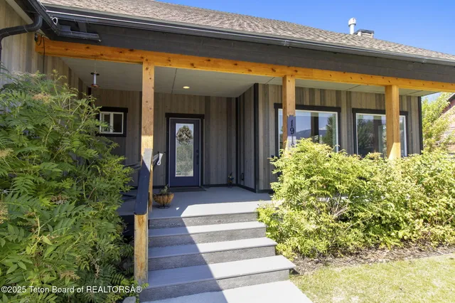 $995,000 | 1918 Targhee Ridge Drive, Driggs, ID 83422