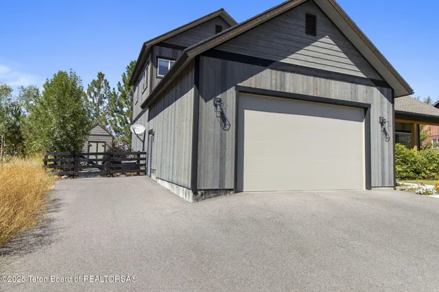 $995,000 | 1918 Targhee Ridge Drive, Driggs, ID 83422