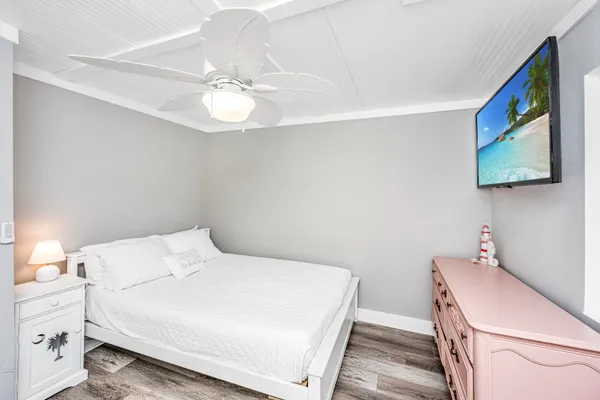 $1,299,000 | 503 East Ashley Avenue, Folly Beach, SC 29439