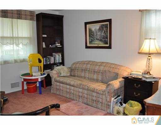27 Arden Road Old Bridge, NJ 08857 - Photo 11 of 13 Gallery Image 11
