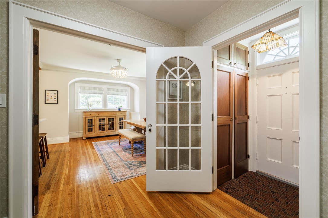 243 Rockingham Street Rochester, NY 14620 - Photo 5 of 50