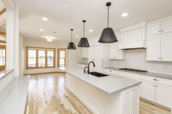 $1,375,000 | 249 Chestnut Drive, Horace, ND 58047