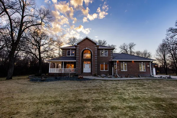 $1,375,000 | 249 Chestnut Drive, Horace, ND 58047