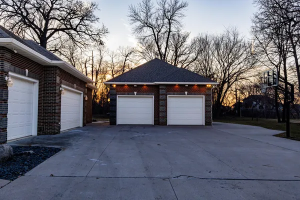 $1,375,000 | 249 Chestnut Drive, Horace, ND 58047
