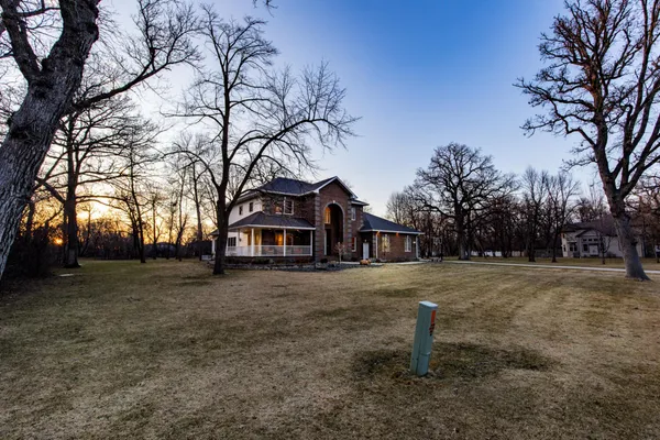$1,375,000 | 249 Chestnut Drive, Horace, ND 58047