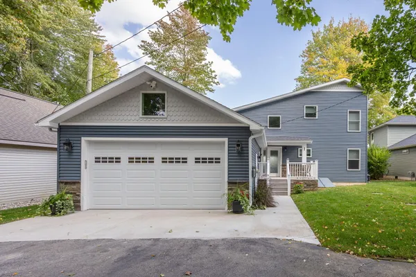 $849,900 | 10849 1st Street, Canadian Lakes, MI 49346