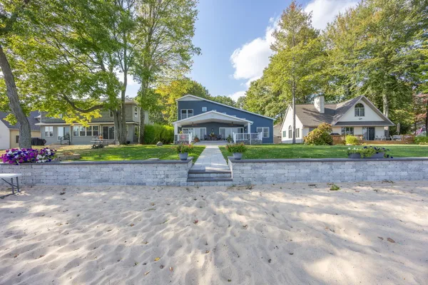 $849,900 | 10849 1st Street, Canadian Lakes, MI 49346