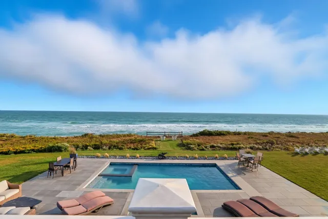 $9,995,000 | 56 R Madequecham Valley Road, Nantucket, MA 02554