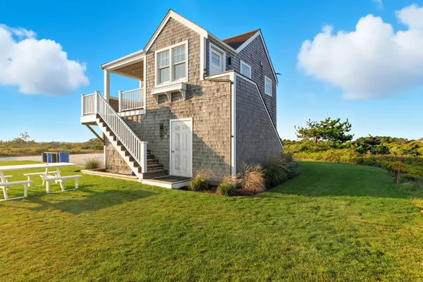 $9,995,000 | 56 R Madequecham Valley Road, Nantucket, MA 02554