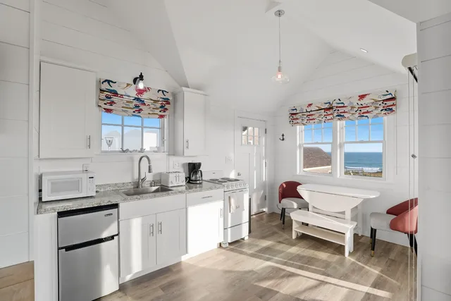 $9,995,000 | 56 R Madequecham Valley Road, Nantucket, MA 02554