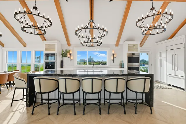 $9,995,000 | 56 R Madequecham Valley Road, Nantucket, MA 02554