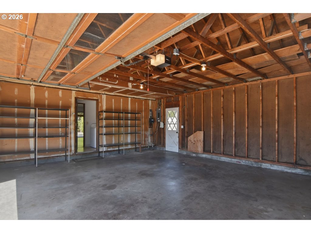 10009 Northeast Covington Road Vancouver, WA 98662 - Photo 37 of 45 Garage