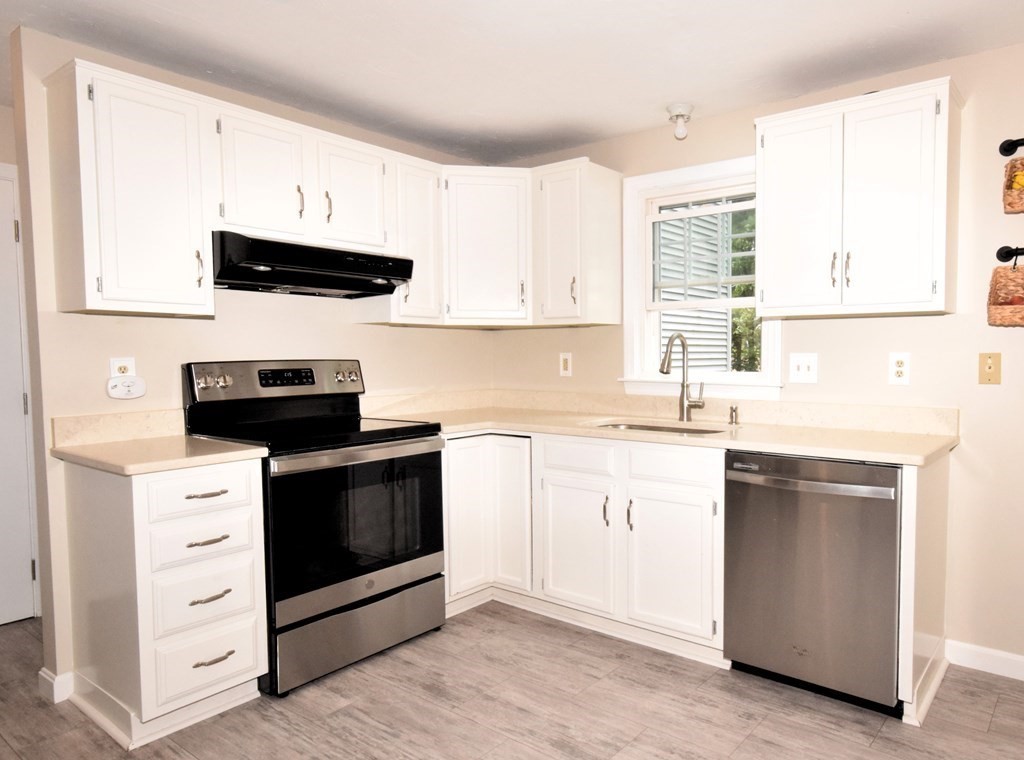 30 Clark Road, Unit C Wrentham, MA 02093 - Photo 9 of 31 Gallery Image 9