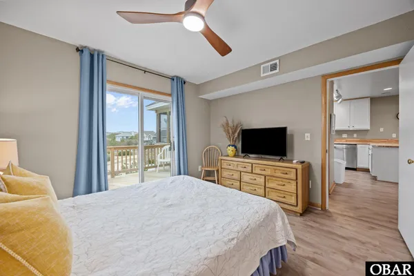 $1,600,000 | 605 Saltspray Court, Corolla, NC 27927