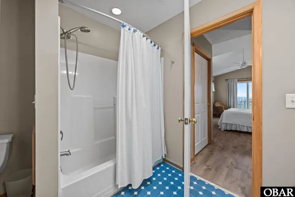 $1,600,000 | 605 Saltspray Court, Corolla, NC 27927