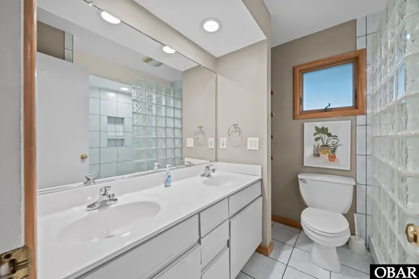 $1,600,000 | 605 Saltspray Court, Corolla, NC 27927