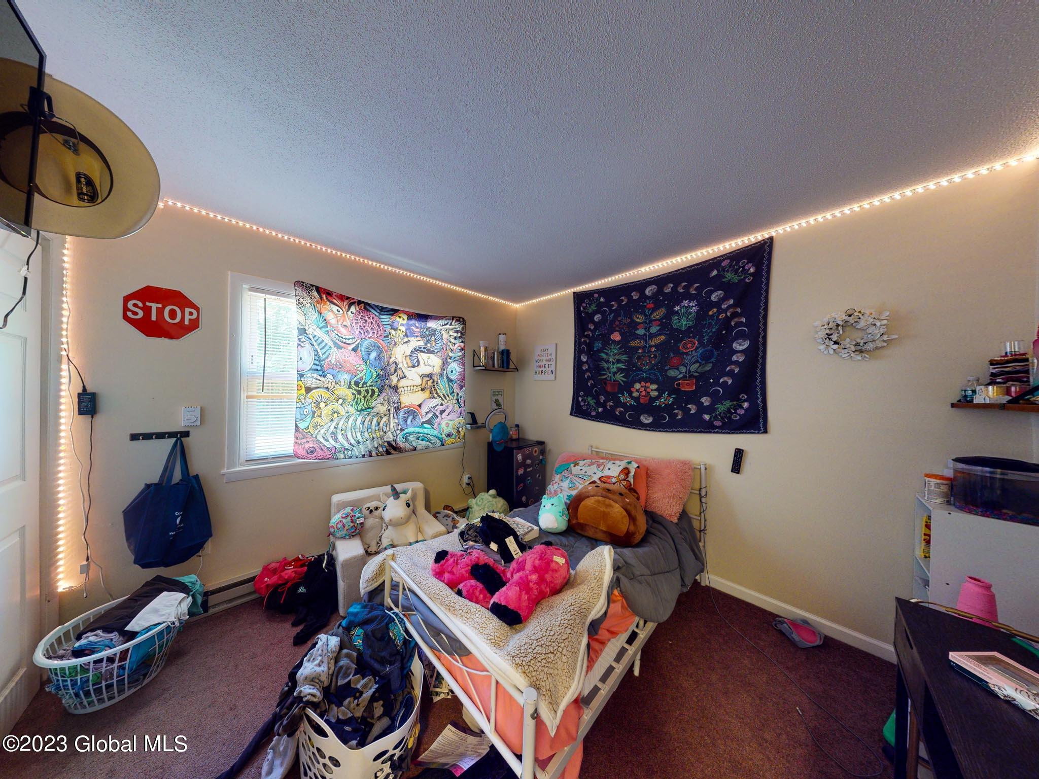 99-101 Vosburgh Road Halfmoon, NY 12118 - Photo 12 of 18 GUEST BEDROOM1