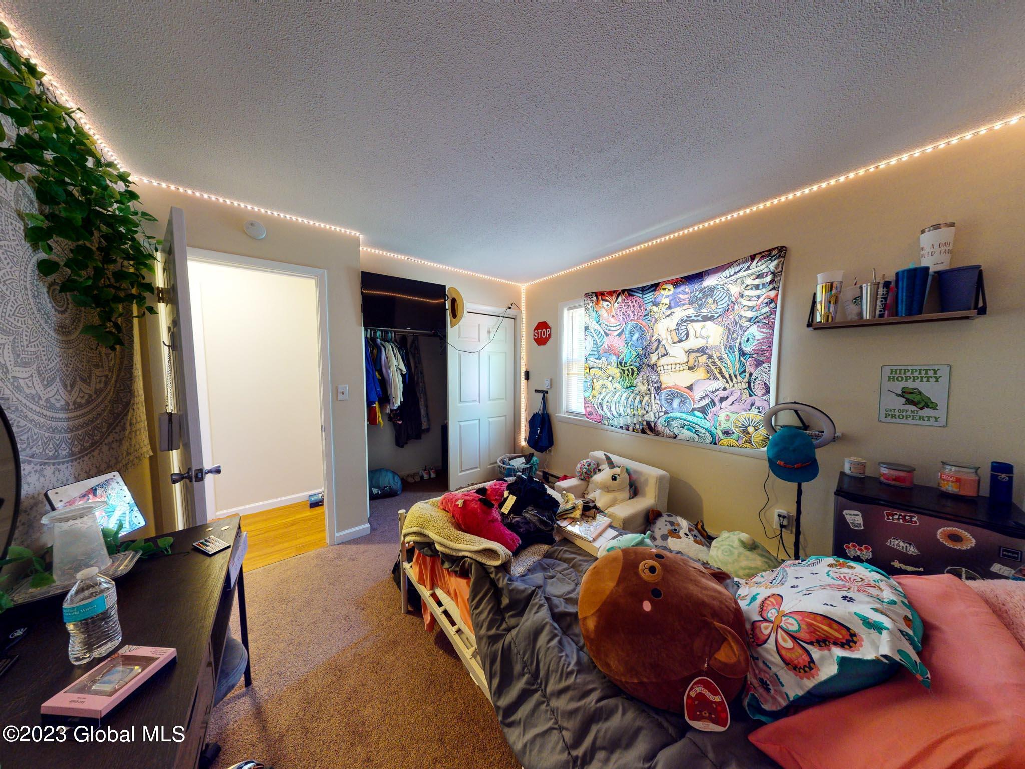 99-101 Vosburgh Road Halfmoon, NY 12118 - Photo 13 of 18 GUEST BEDROOM3