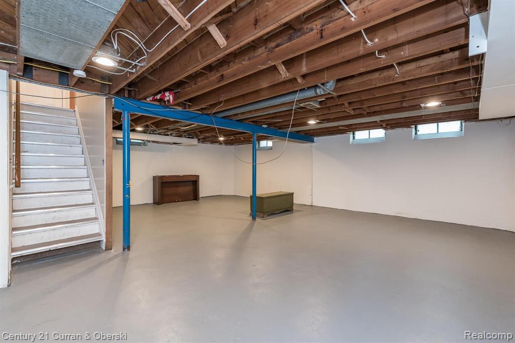 1487 South Gulley Road Dearborn, MI 48124 - Photo 14 of 23 Gallery Image 14