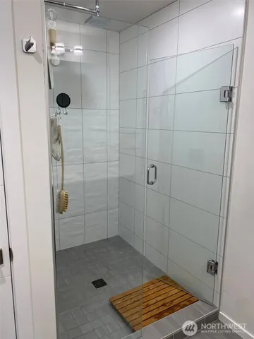 $2,850 | 13735 35th Avenue Northeast, Unit B, Seattle, WA 98125