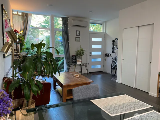 $2,850 | 13735 35th Avenue Northeast, Unit B, Seattle, WA 98125