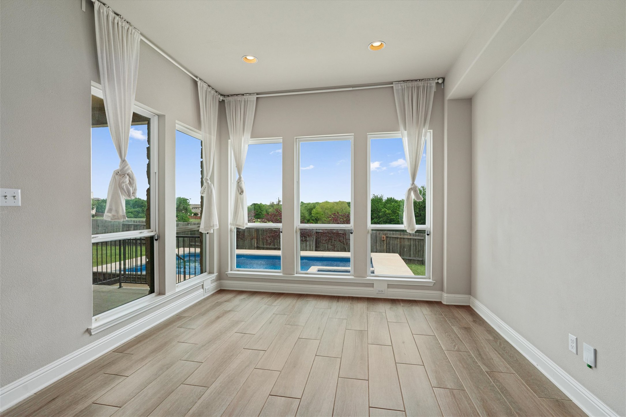 622 Cheyenne Lane Cedar Park, TX 78613 - Photo 11 of 40 The wrap-around windows in the dining nook make every meal feel like you’re sitting right in the middle of the Brushy Creek greenbelt